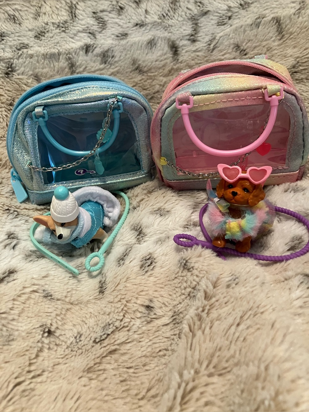 Real littles cuties carries puppy dog playset